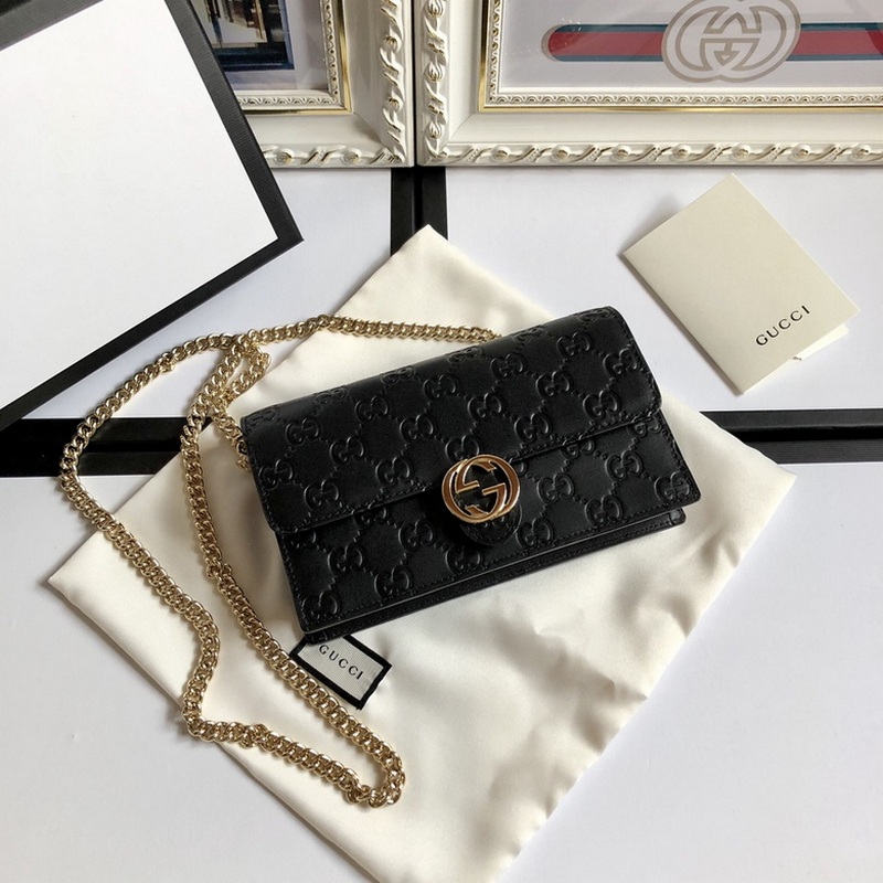 Gucci Handbags 288